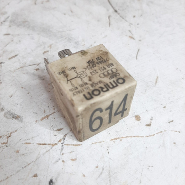 Relé Bomba Combustível Audi Q7 2007 2008 2009 4.2 V8.  11057