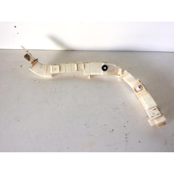 Guia/suporte Para-choque Paralama Tras Dir Captiva  08 A 12