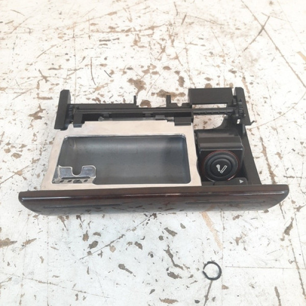 Porta Treco/ Tomada 12v Audi A6 3.0 V6 2001 A 2007.  9560