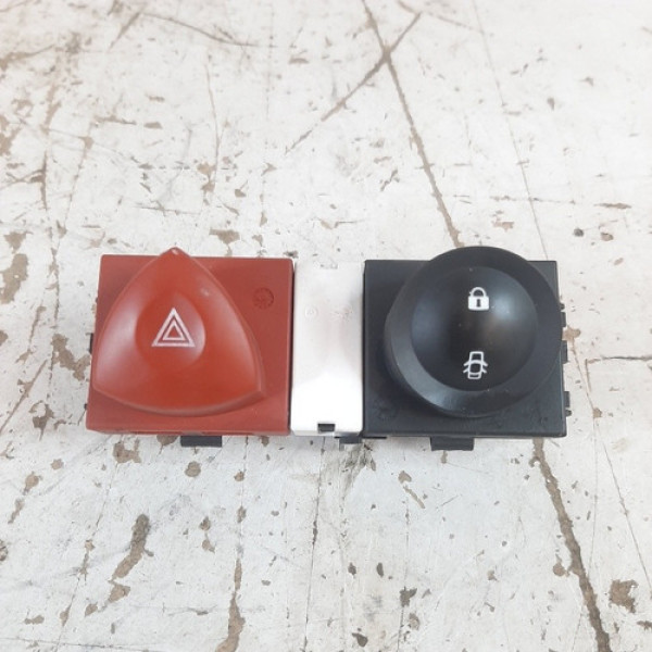 Botão Pisca Alerta Megane 2.0 Automatico  2007/2012.  9328