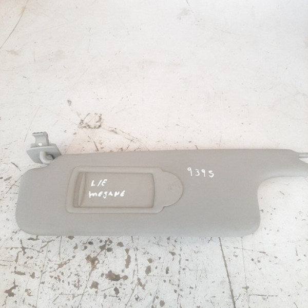 Quebra Sol Lado Esque Megane 2.0 Automati 2007 A 2012 9395