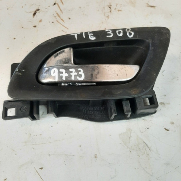 Maçaneta Interna Tras Esque Peugeot 308 1.6 2013/2018.  9773