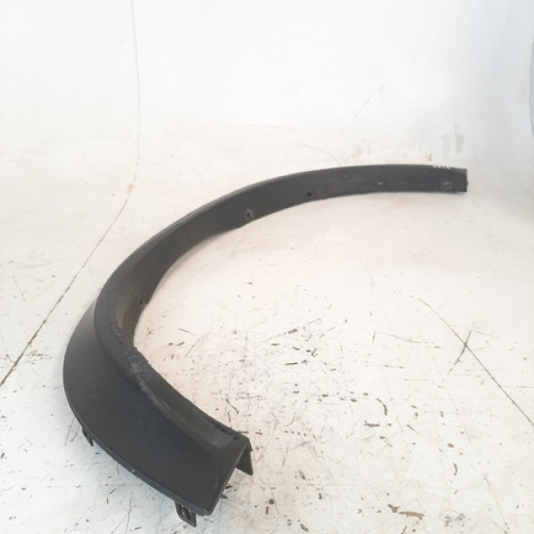 Aplique Para Lama Traseiro Direito Bmw X5 2009 2010 4.8 8114