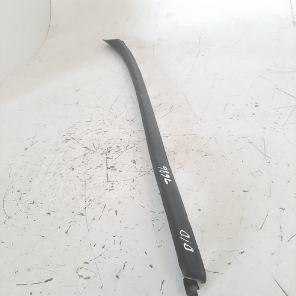 Acabamento Para Brisa Diante. Dir. Peugeot 308 Thp Flex 7686