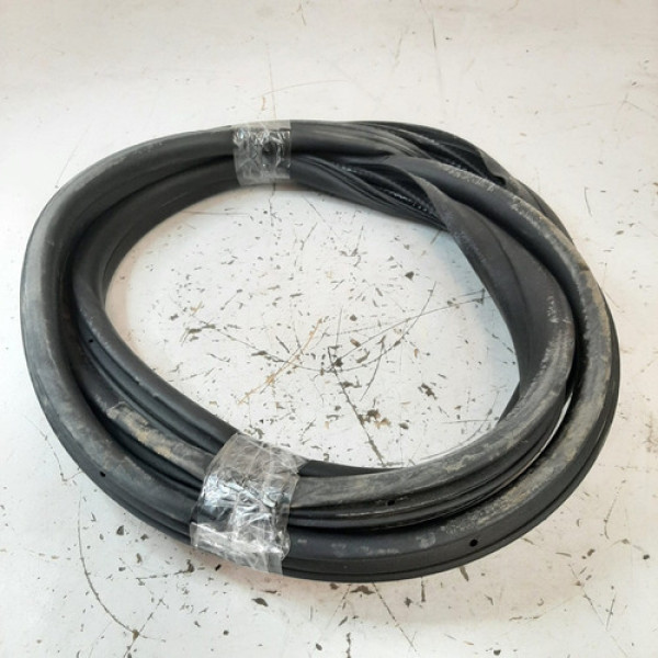 Borracha Porta Traseira Direita Peugeot 308 Thp Flex 7703