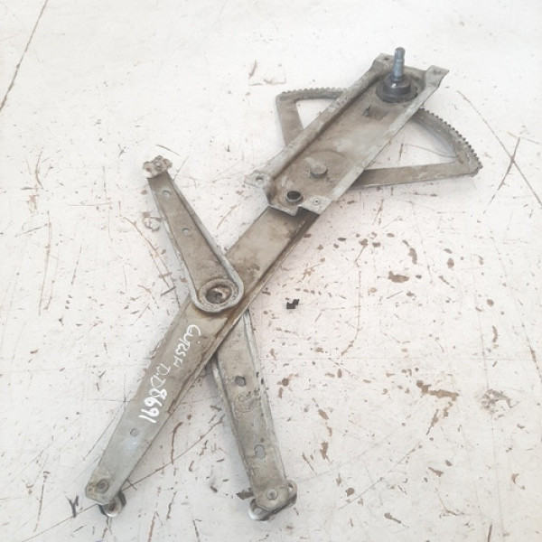 Maquina Vidro Dianteira Direita Corsa 1994 2001.     8691