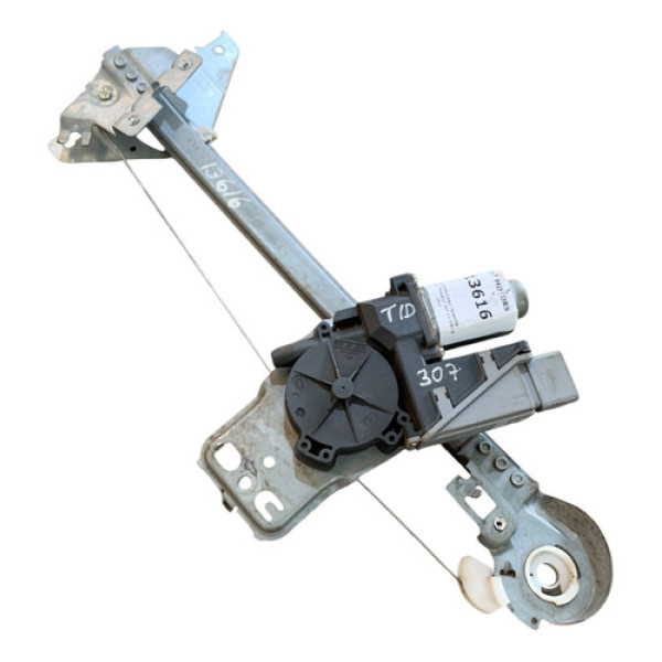 Maquina Vidro Traseira Direita Peugeot 307 2.0 2006 A 2012