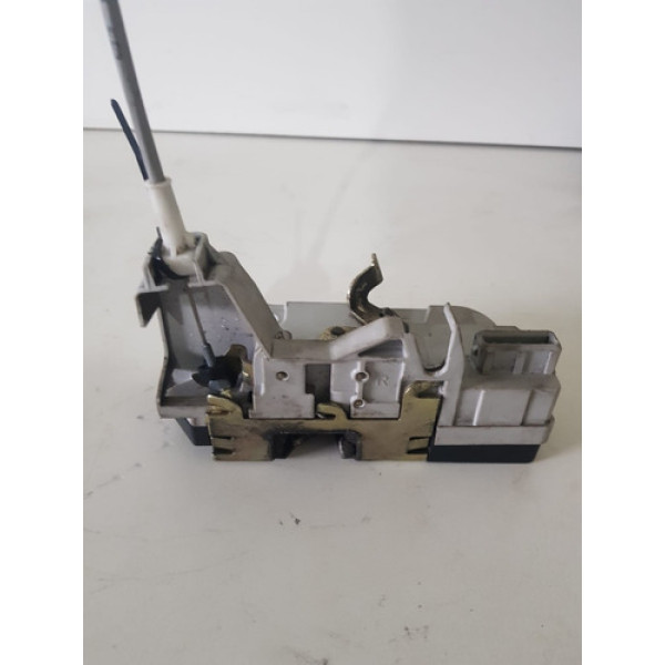 Fechadura Porta Tras Dir Peugeot 307 1.6 16v 2007 A 2012