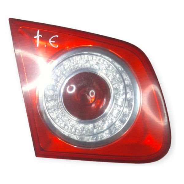 Lanterna Tampa Traseira Esquerda Jetta 2007 2008 2009 2010