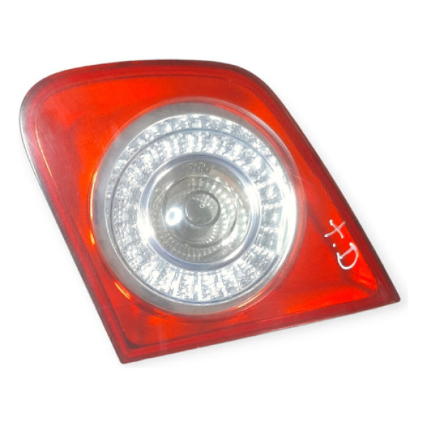 Lanterna Tampa Traseira Direita Jetta 2.5 2007 A 2010