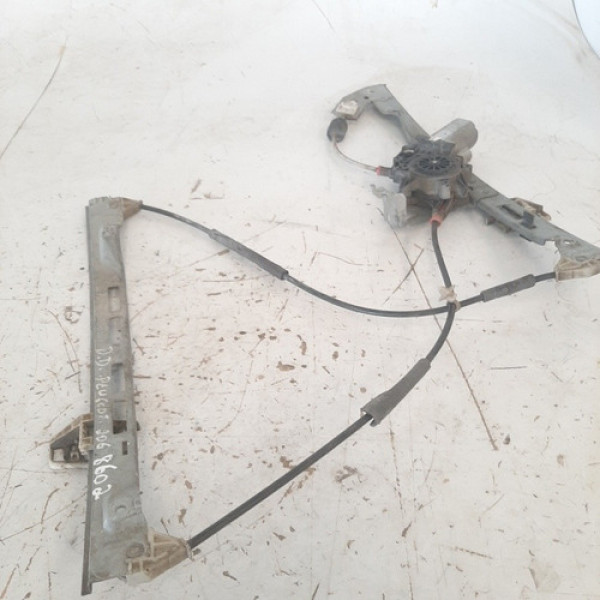 Máquina Vidro Dianteir Direita Peugeot 206 2002 2008 8602