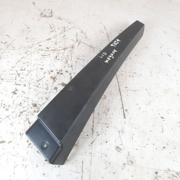 Acabamento Coluna T Lado Direito Megane 2.0 2007 A 2012 9354