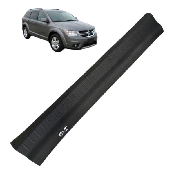 Acabamento Soleira Dianteira Direi Dodge Journey 2009 A 2017