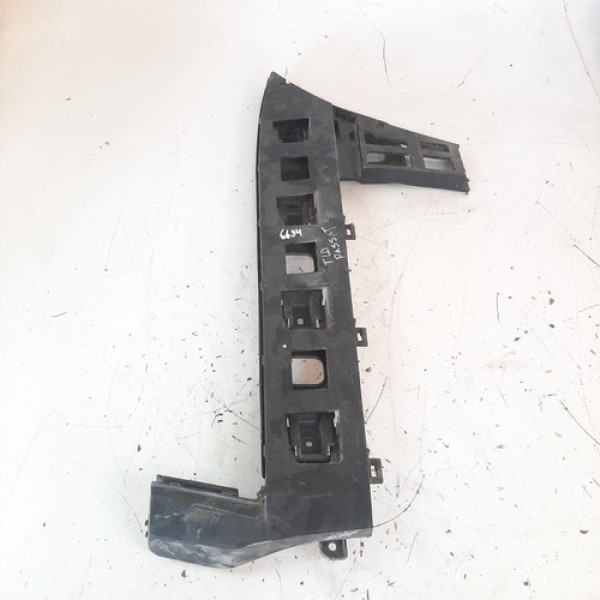 Guia Para Choque Traseiro Direito Passat 2007 2008 2009 6634