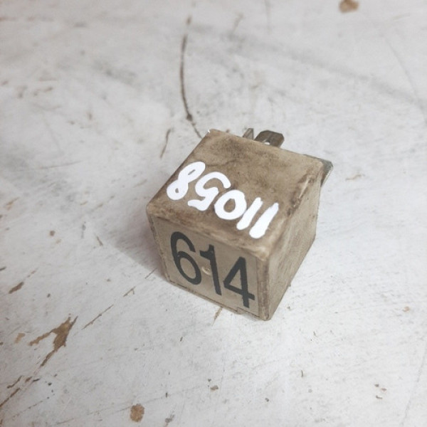 Relé Bomba Combustível Audi Q7 2007 2008 2009 4.2 V8.  11058