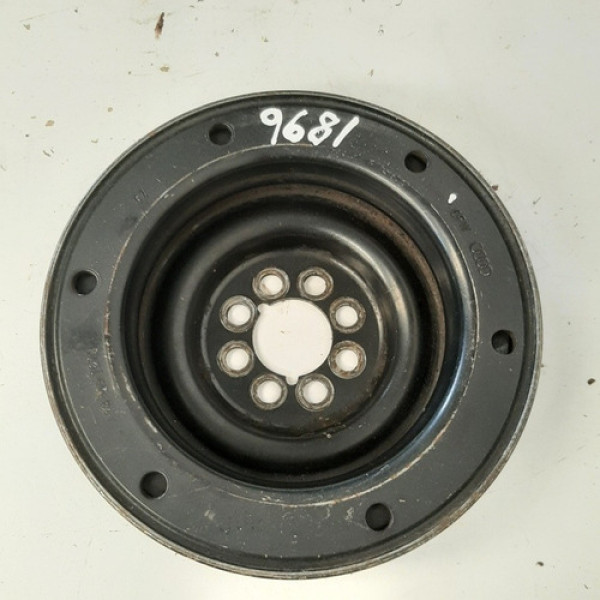 Polia Poliv Audi A6 3.0 V6 2001 A 2007.       9681