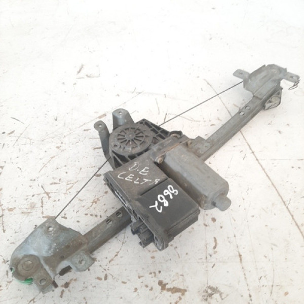 Maquina Vidro Dianteira Esquerda Celta 2003 2006.    8682