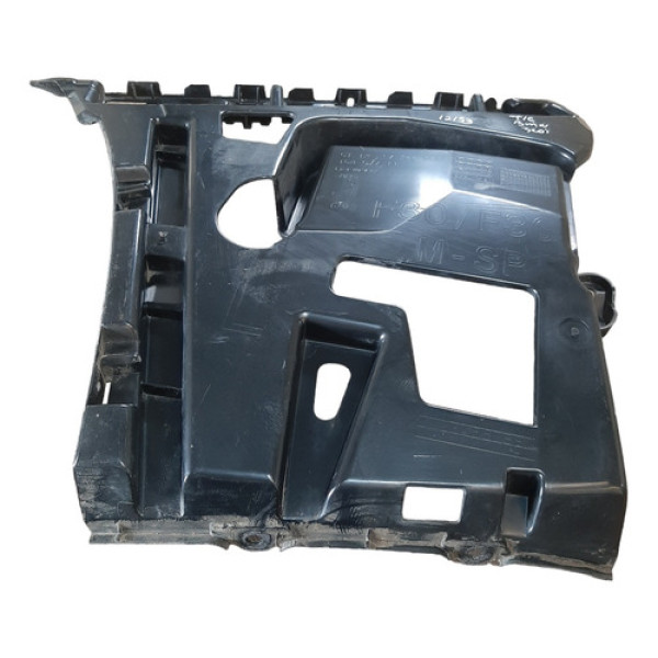 Guia Parachoque Traseiro Esquerdo Bmw 320i 2.0 2013 A 2017