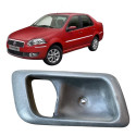 Acabamento Maçaneta Dianteira Esquerd Fiat Siena 2005 A 2012