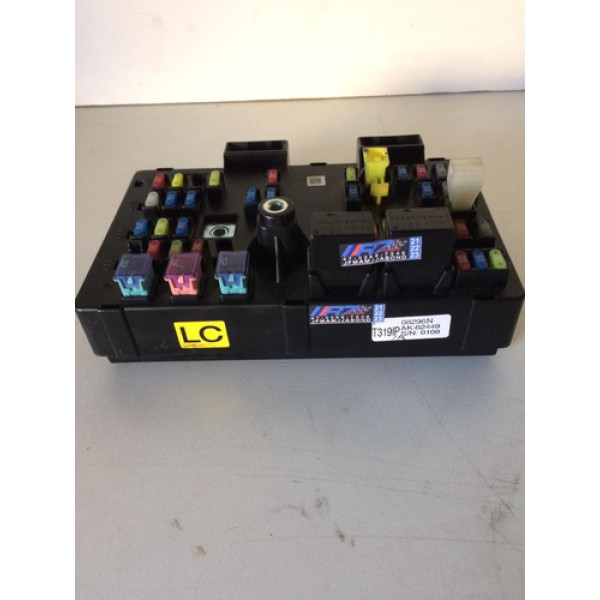 Caixa Fusíveis Interna Painel Captiva 3.6 V6 4x4 2008 A 2012