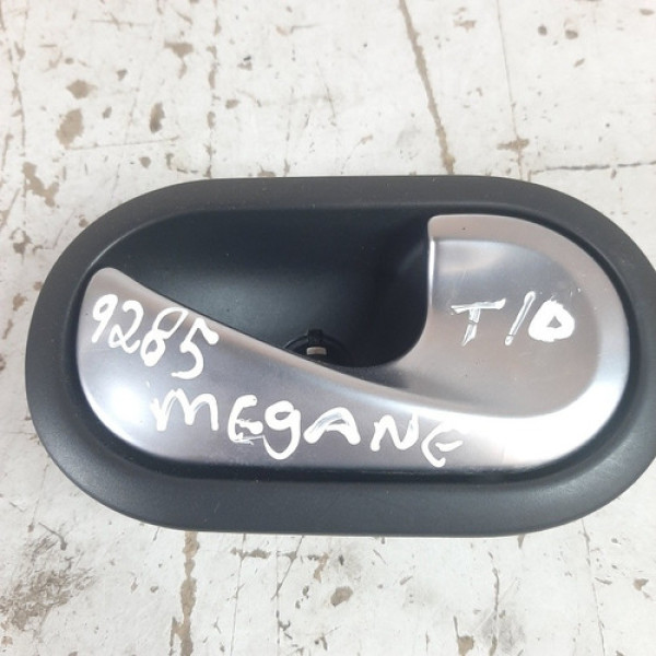 Maçaneta Interna Traseira Direita Megane 2.0  2007/2012 9285