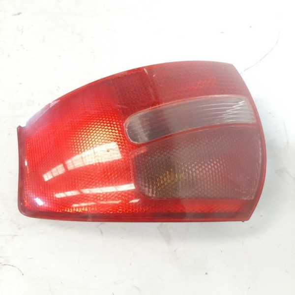 Lanterna Sinaleira Traseira Direita Audi A6 2001 A 2006